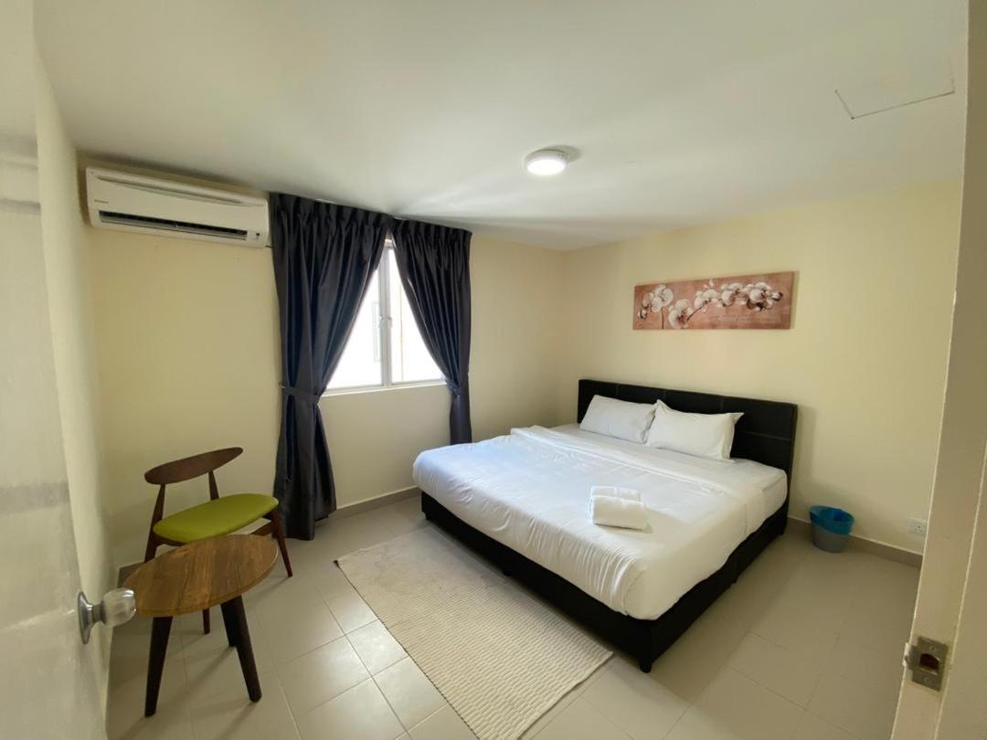 Tiara Desaru Resort Bagian luar foto
