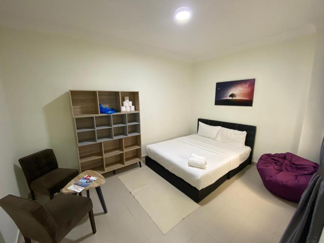 Tiara Desaru Resort Bagian luar foto