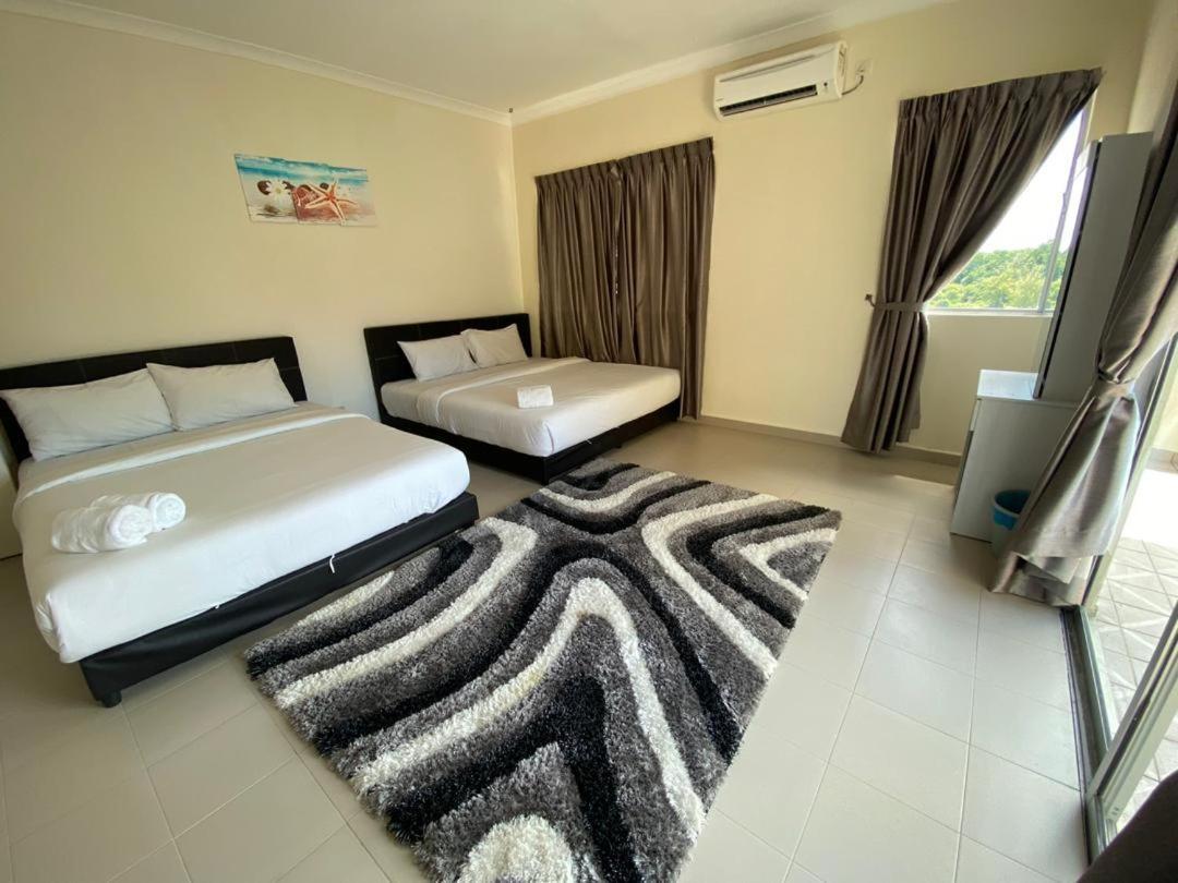Tiara Desaru Resort Bagian luar foto