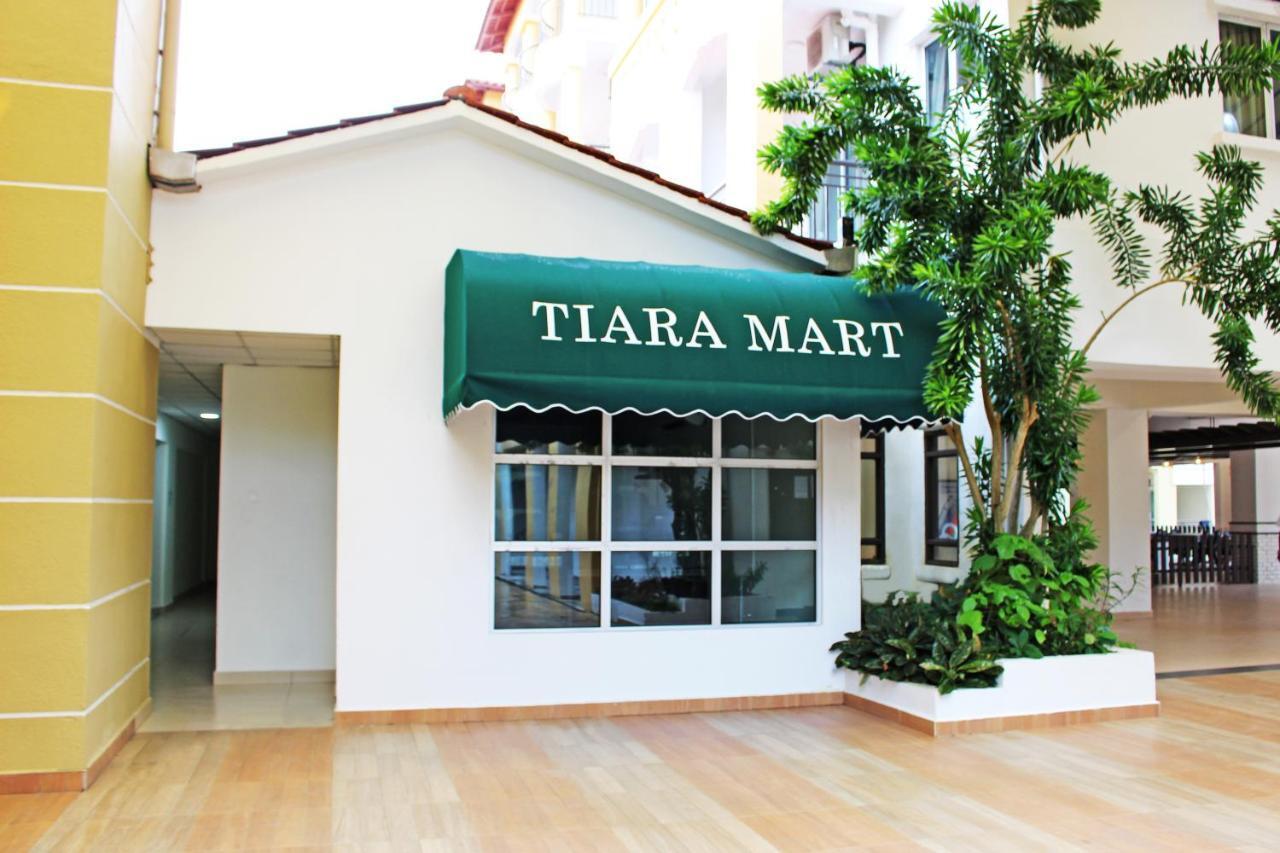 Tiara Desaru Resort Bagian luar foto